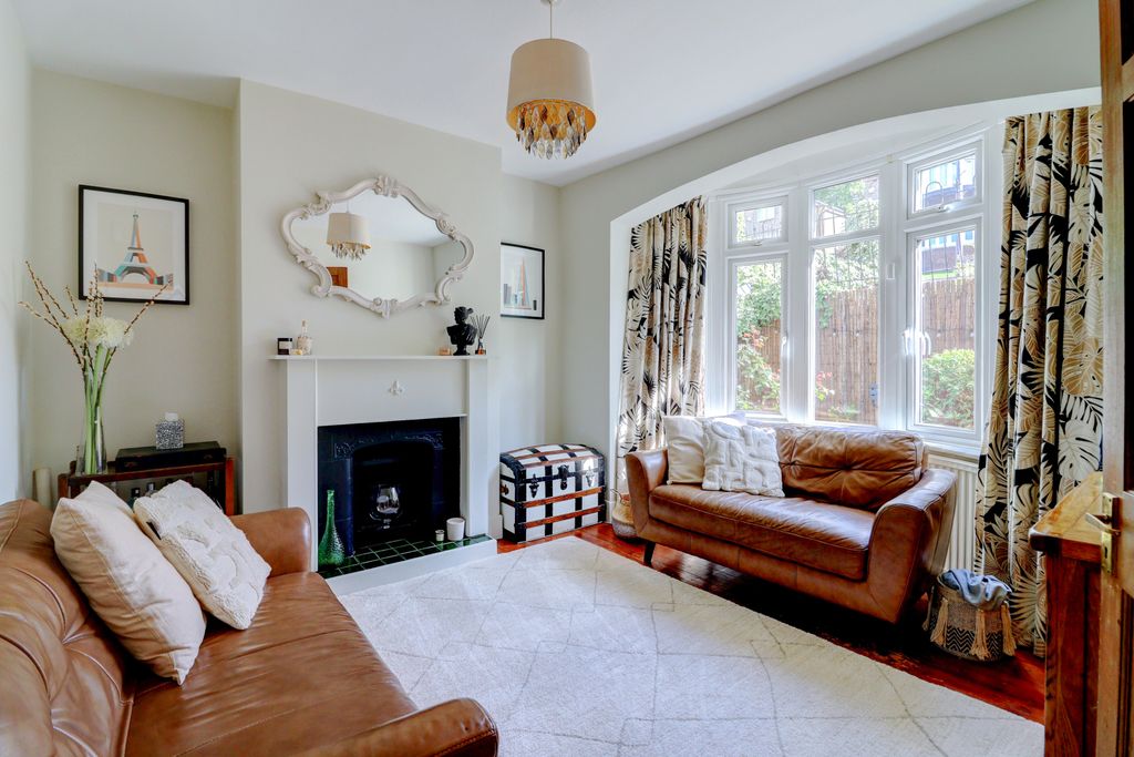 Property photo 2 of 13 Picture No. 11