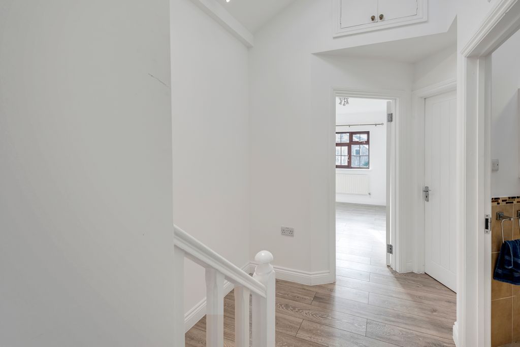 Property photo 3 of 15 280841F71A4085623B0Aaca0c582c6417c687Fab.Jpg