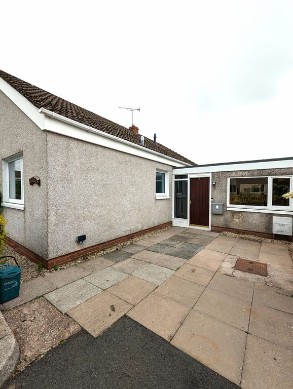 Property photo 2 of 22