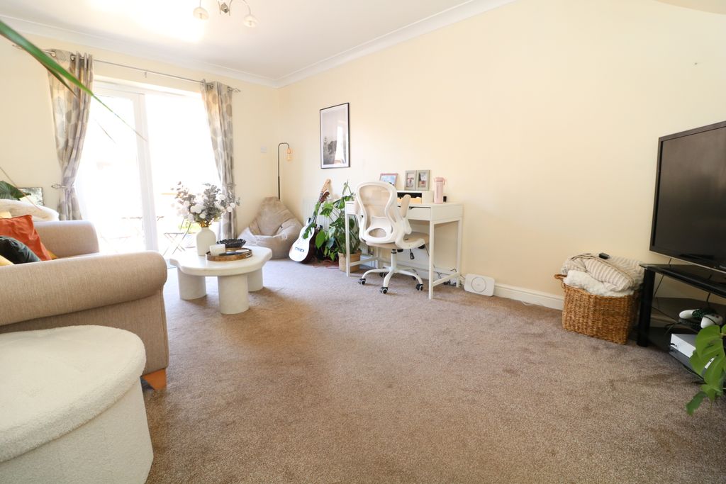 Property photo 3 of 7
