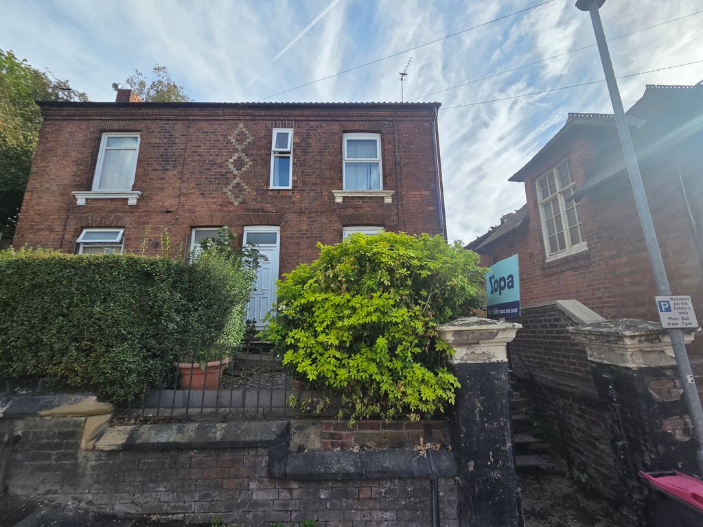 Property photo 2 of 5 1000163431
