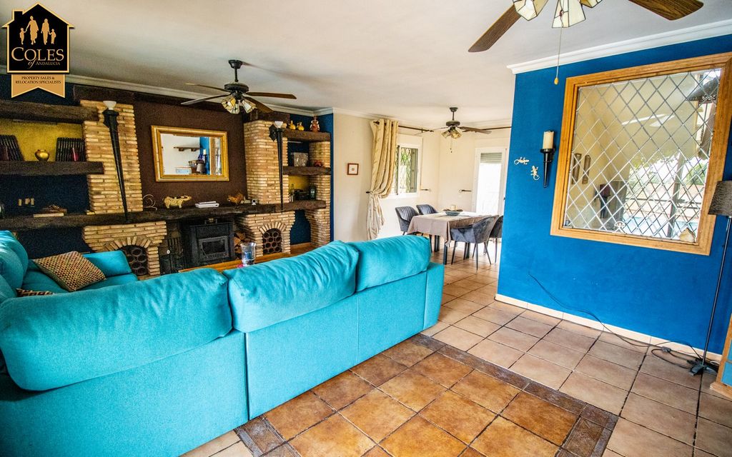 Property photo 3 of 36