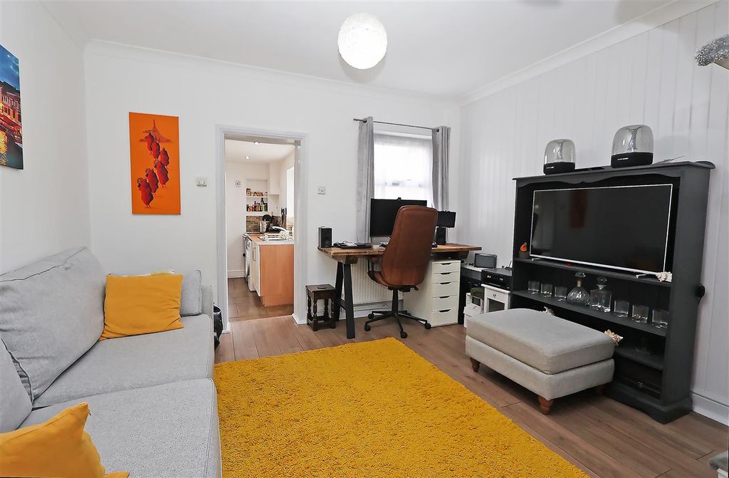 Property photo 2 of 11 Reception Room