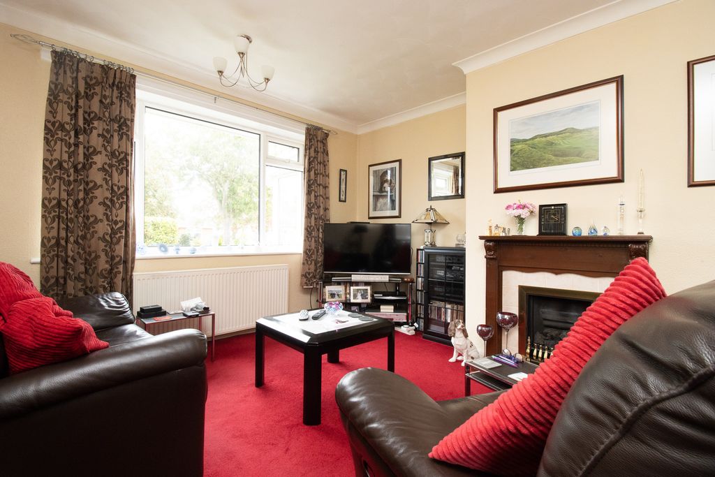 Property photo 2 of 14