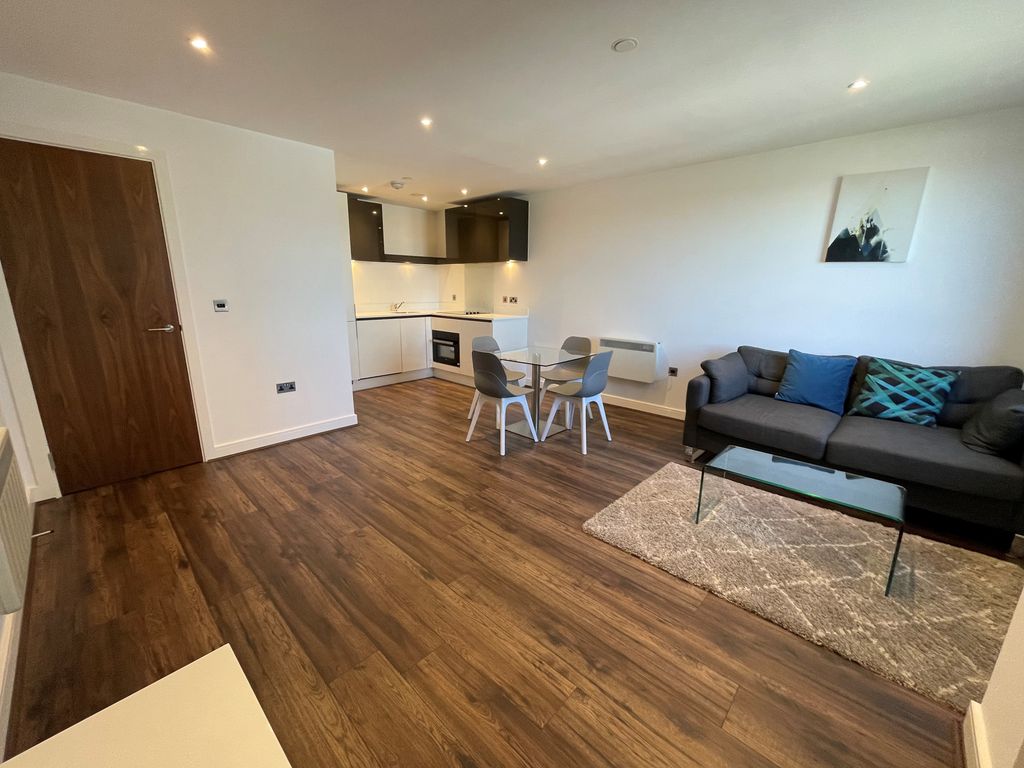 Property photo 1 of 7 Lounge/Dining Room