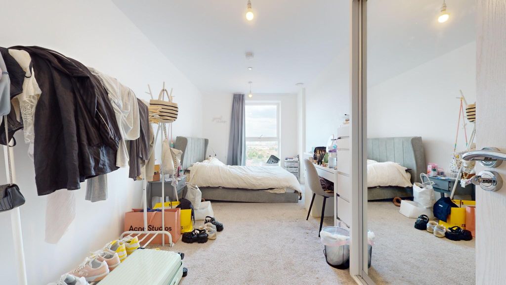 Property photo 1 of 27