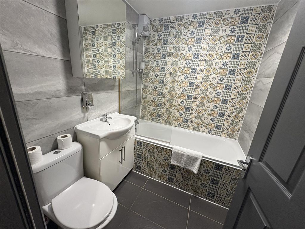 Property photo 3 of 8 Img_6521.Jpg