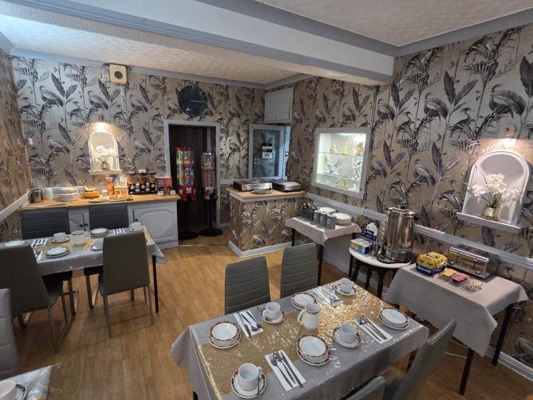 Property photo 3 of 11