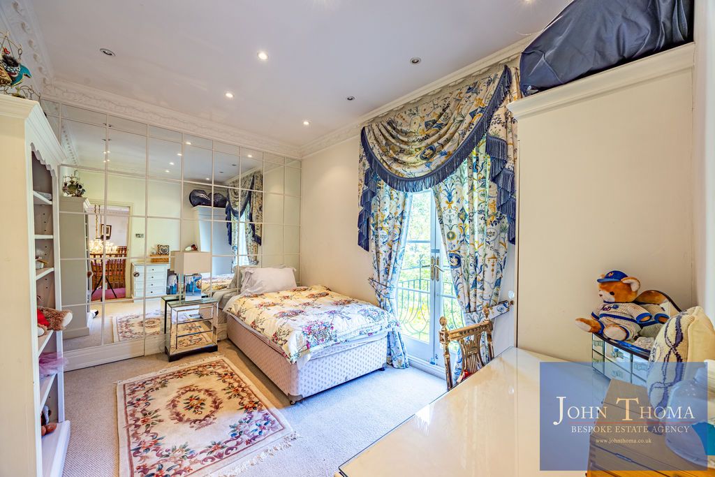 Additional image 34 of 6 bed detached house for saleManor Road, Chigwell IG7
