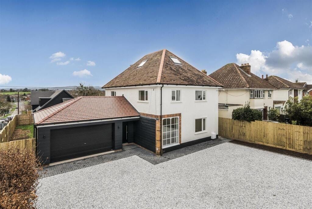 Property photo 1 of 21