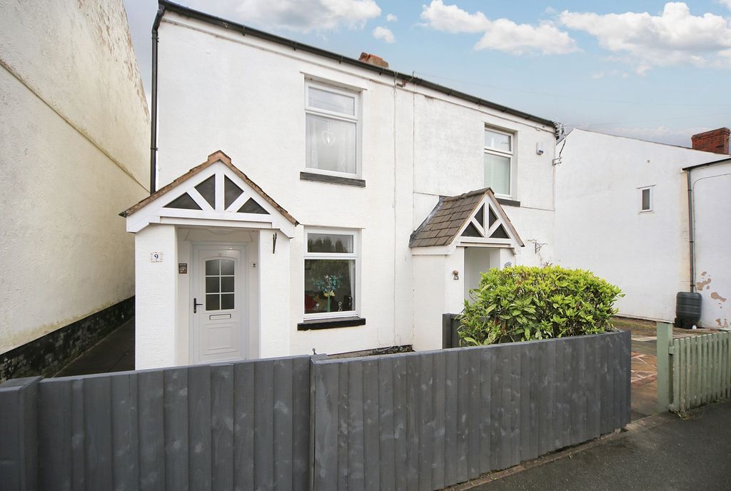 Property photo 1 of 21