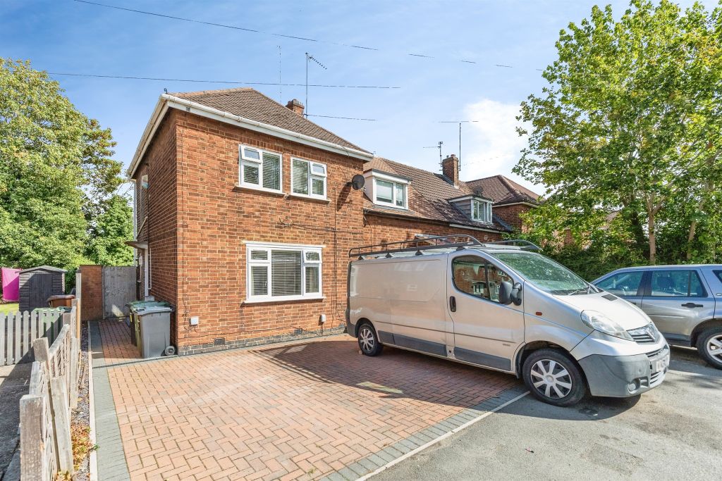 Property photo 1 of 12