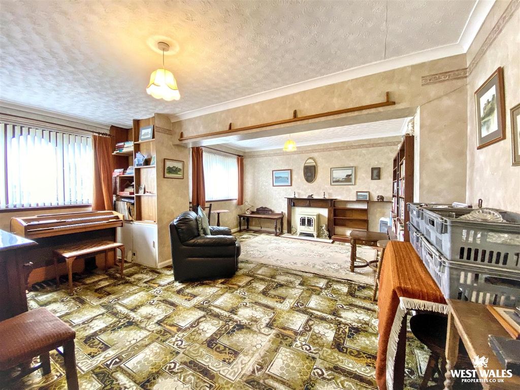 Property photo 2 of 28 Img_1157.Jpg