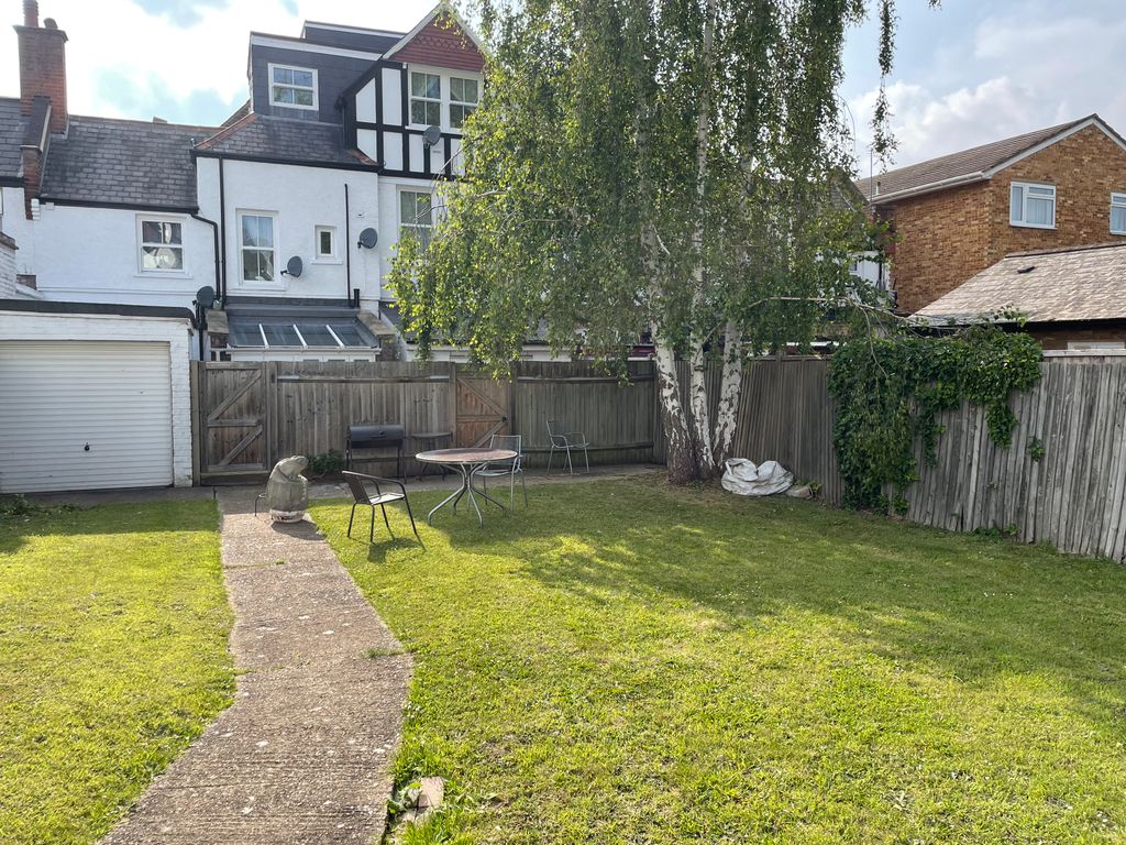 Property photo 3 of 9