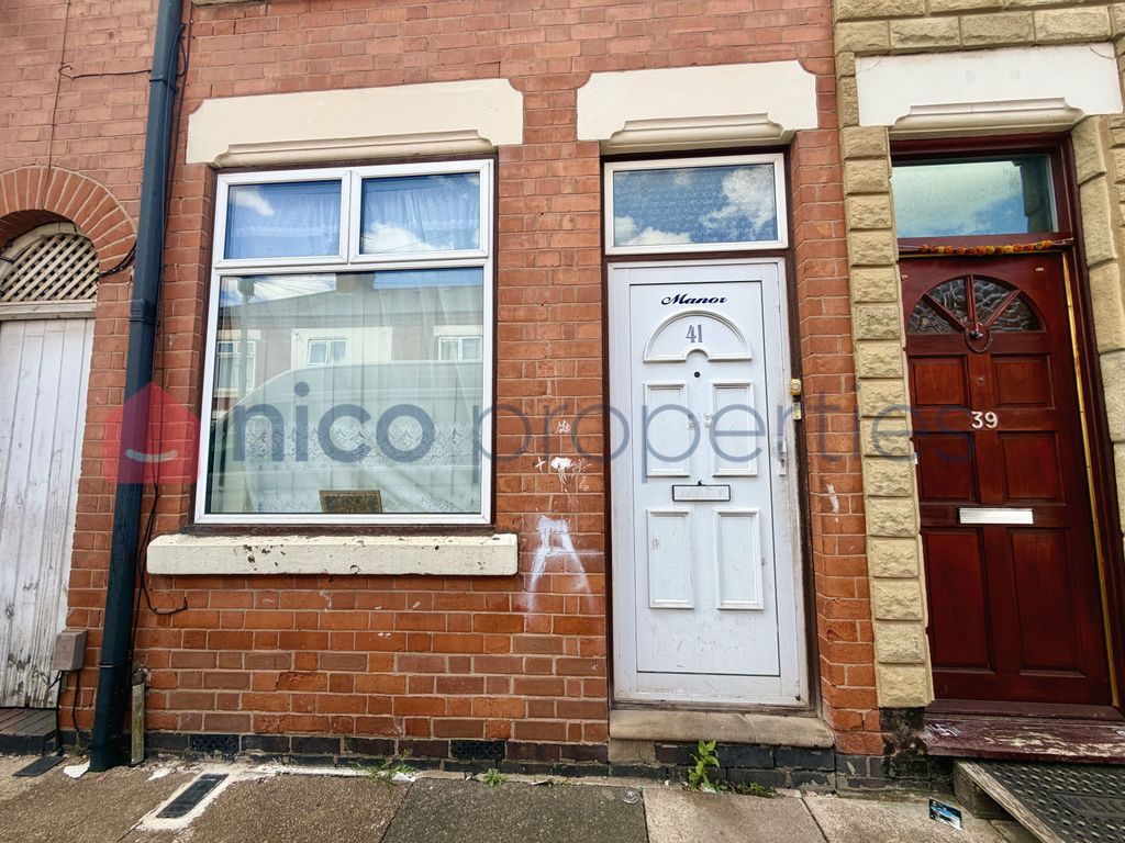 Property photo 1 of 11