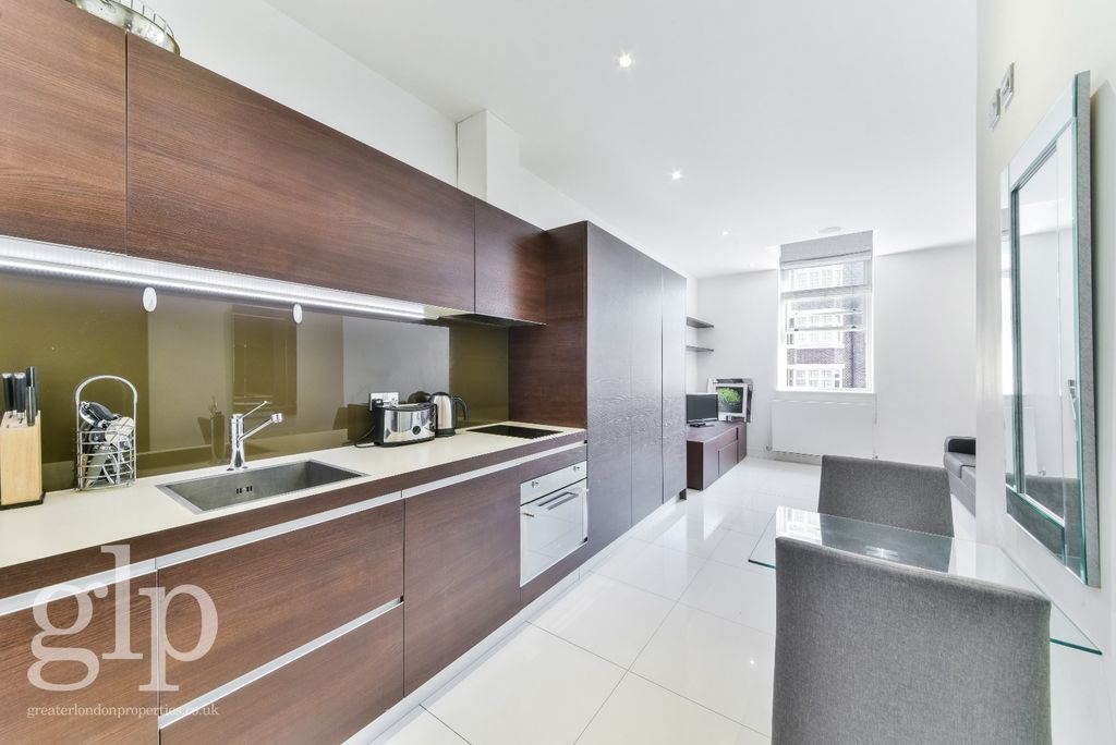 Property photo 2 of 12 2409954