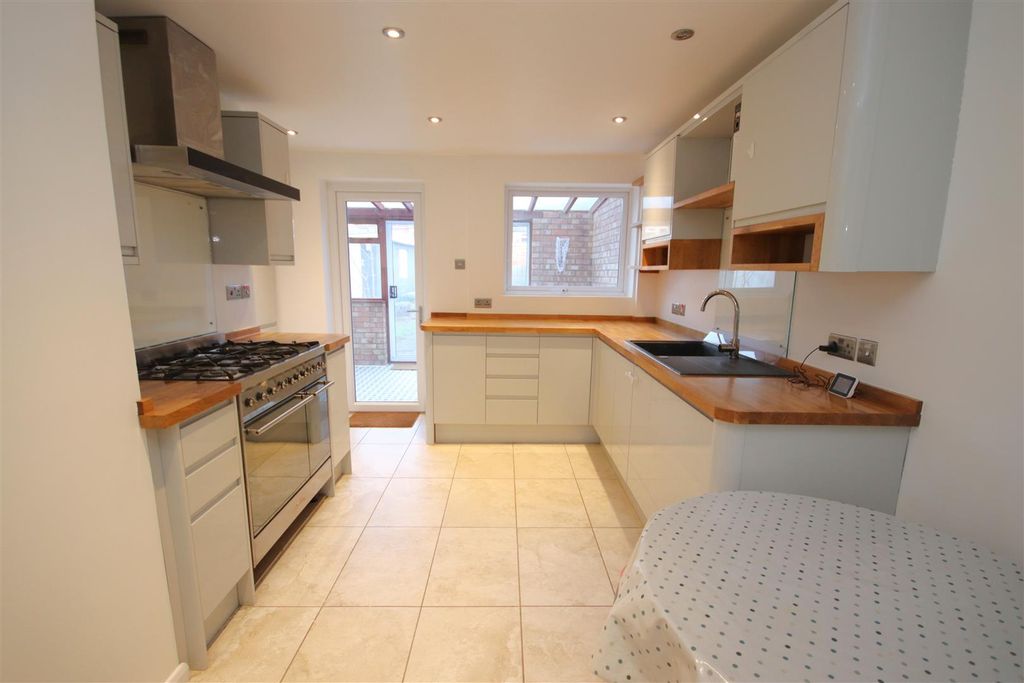 Property photo 2 of 11 Img_1771.Jpg