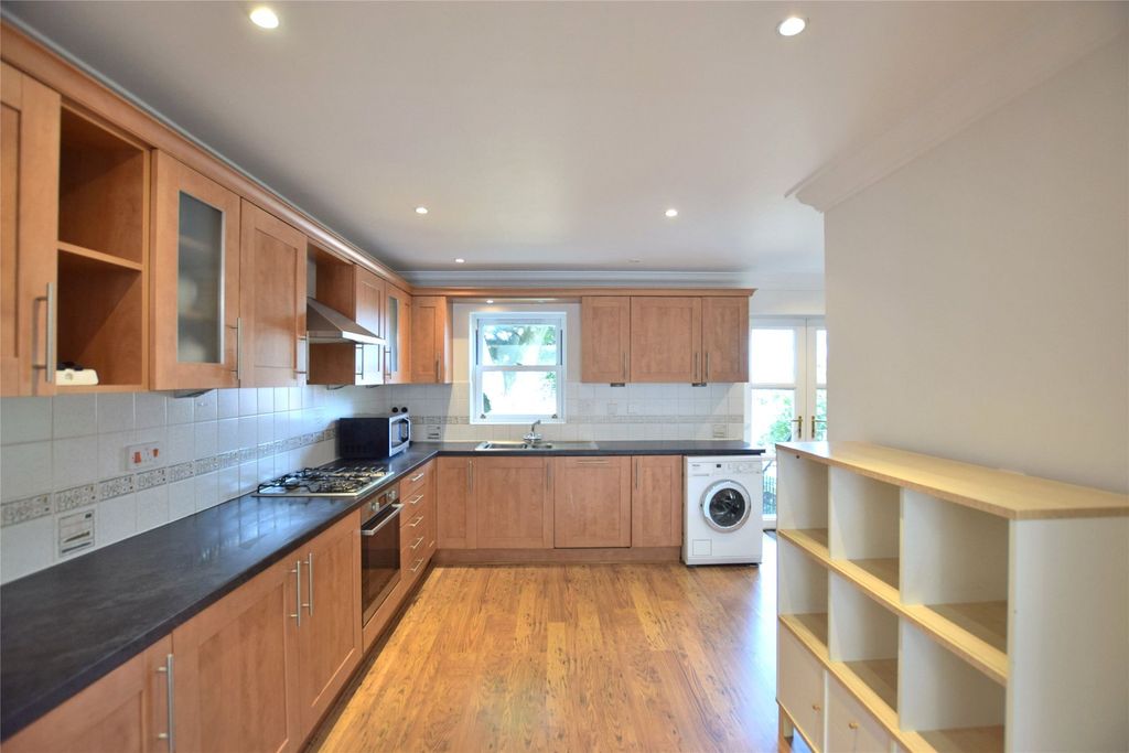 Property photo 3 of 16 Kitchen