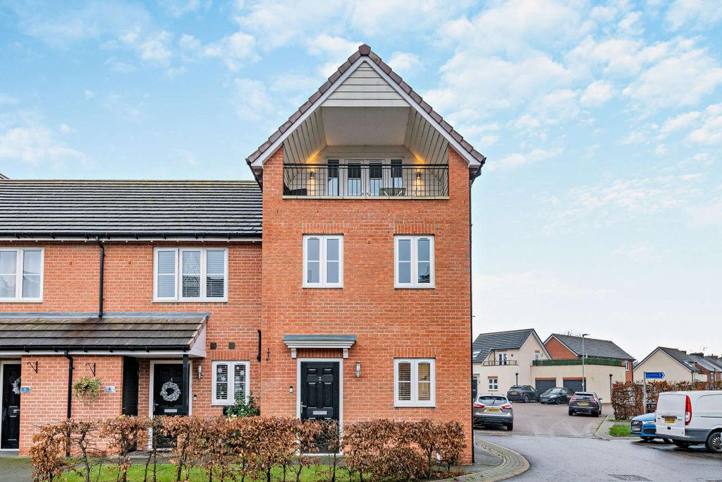 Property photo 1 of 15 Front View