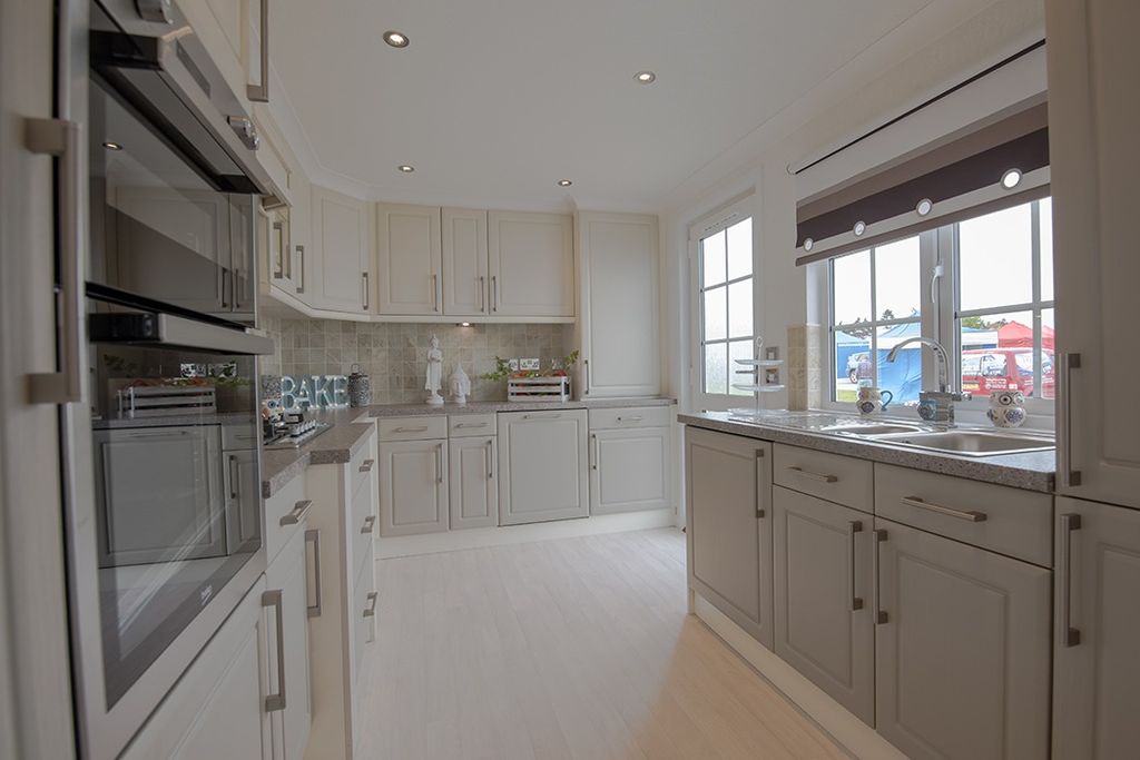 Property photo 2 of 11 3775811