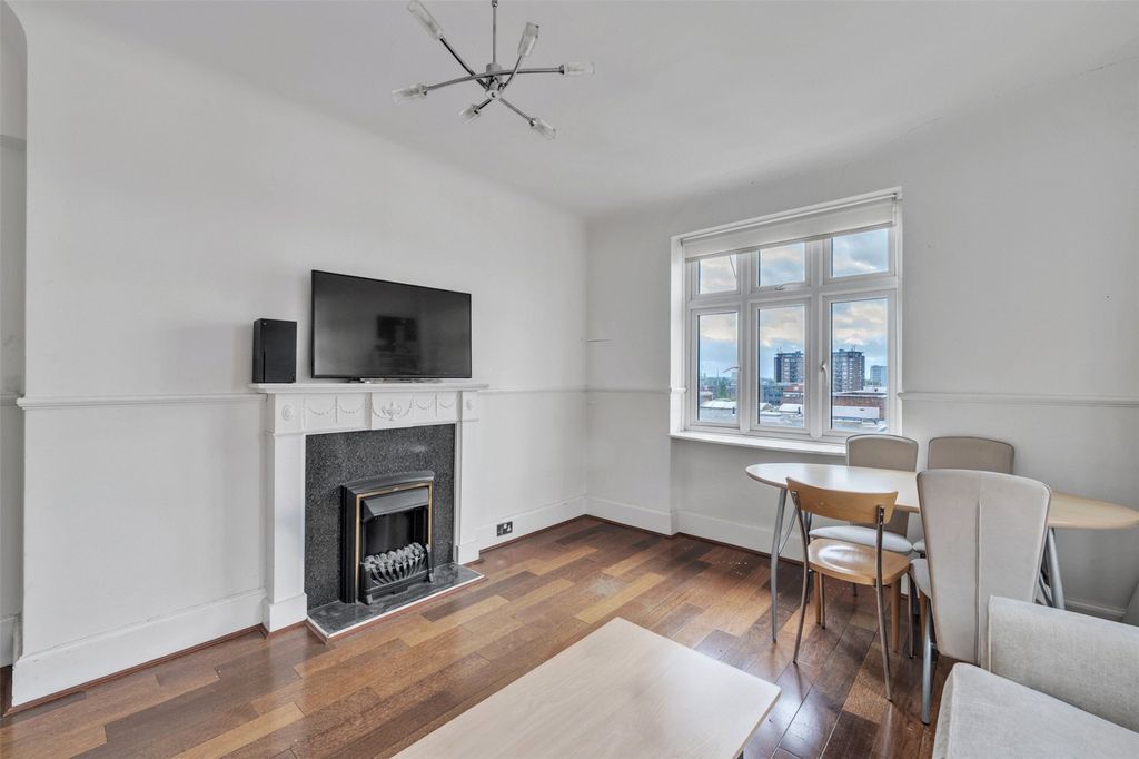 Property photo 2 of 13 Picture No. 04