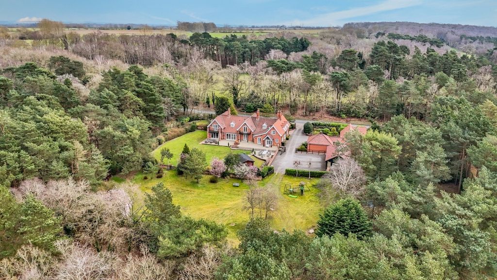 Property photo 2 of 50 3947565