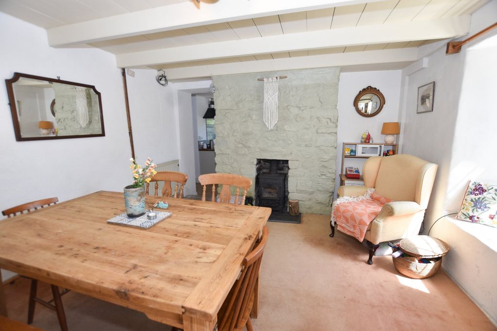 Property photo 2 of 19 Dining Room