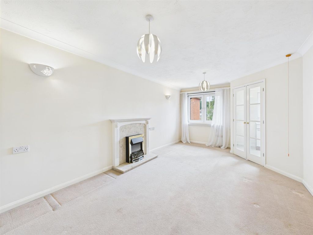 Property photo 2 of 15 Cam02885G0-Pr0450-Still003.Jpg