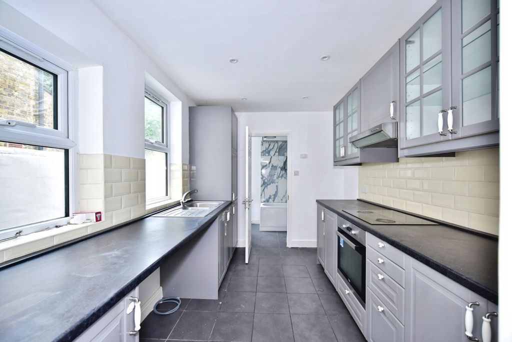 Property photo 1 of 14 Pbox-Img.Jpg