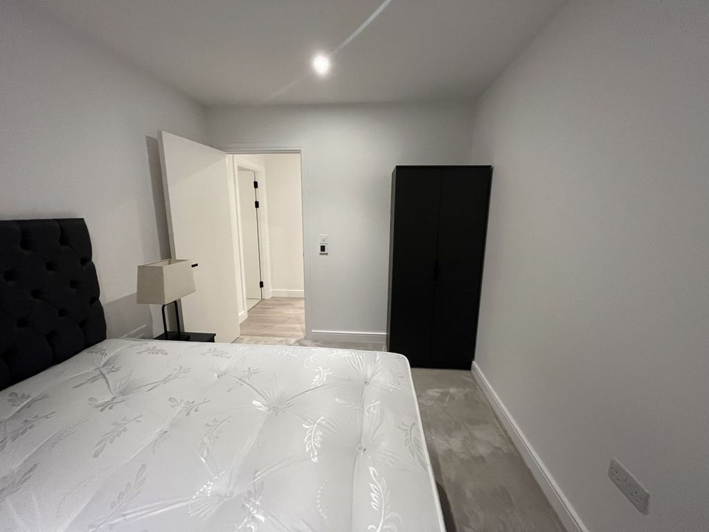 Property photo 3 of 7 ??3 (2)