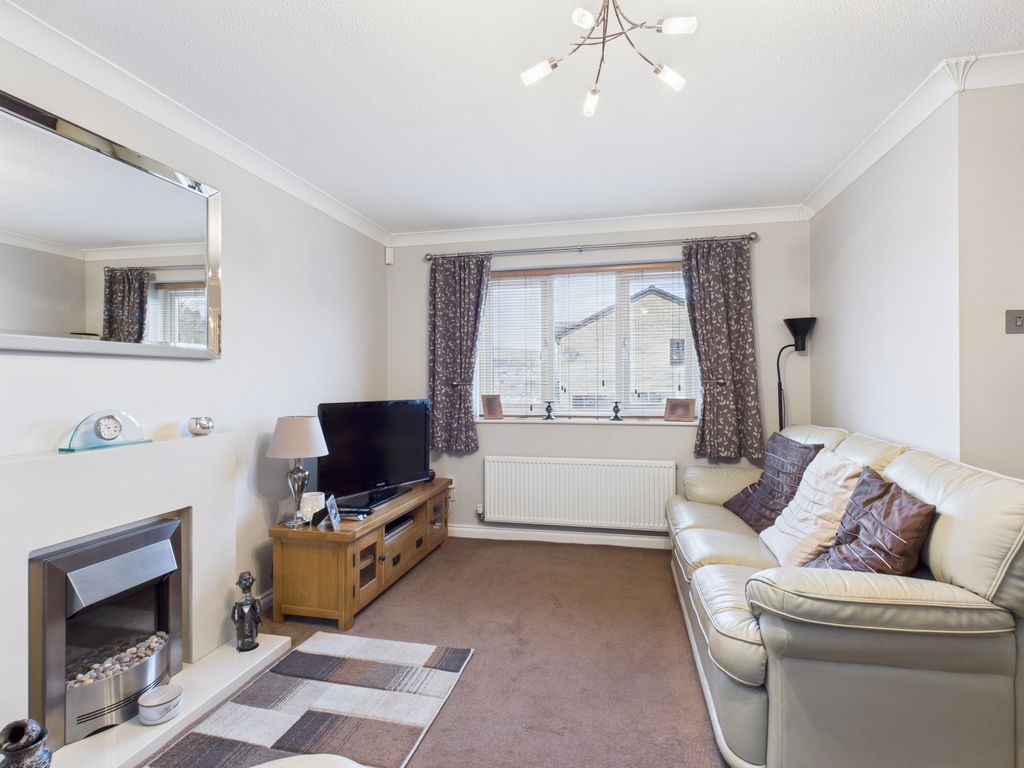 Property photo 3 of 24 Cam03729G0-Pr0208-Still015