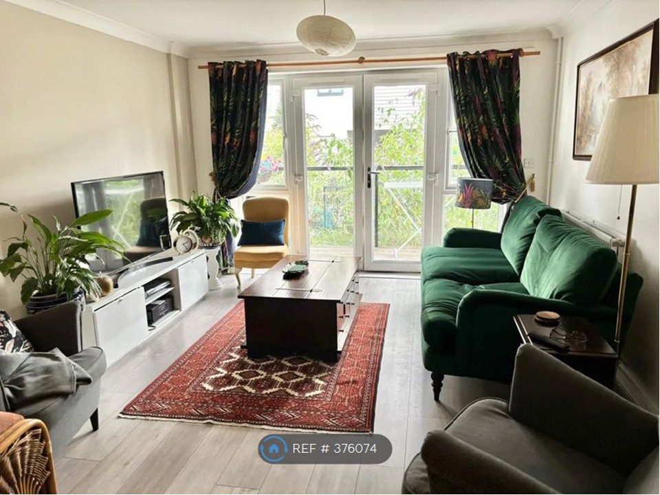 Property photo 3 of 9 Living Room