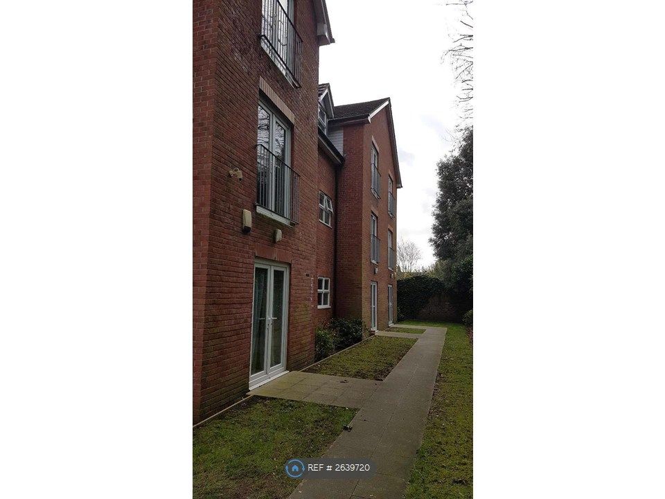 Property photo 2 of 11 Rear