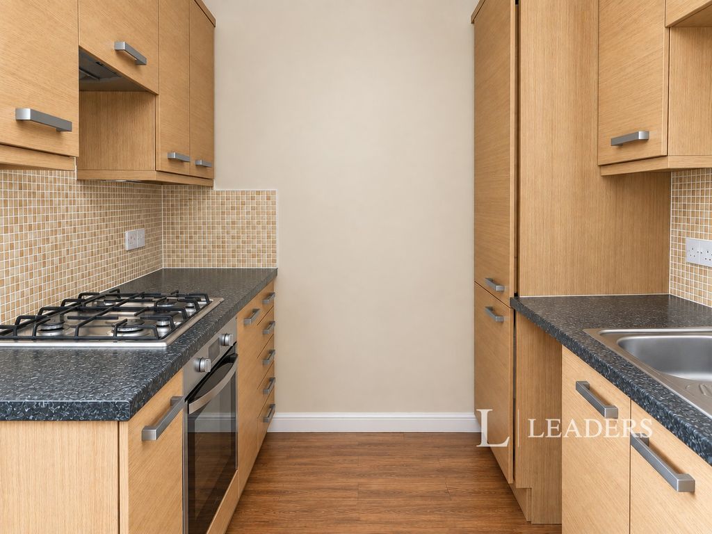 Property photo 3 of 12 Pbox-Img.Png