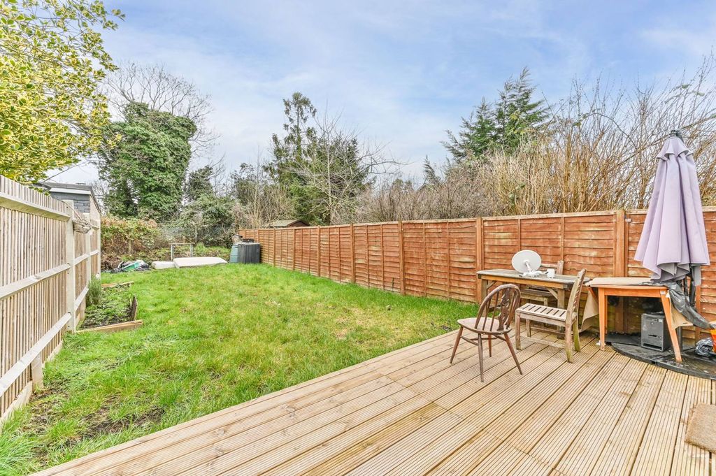 Property photo 1 of 3
