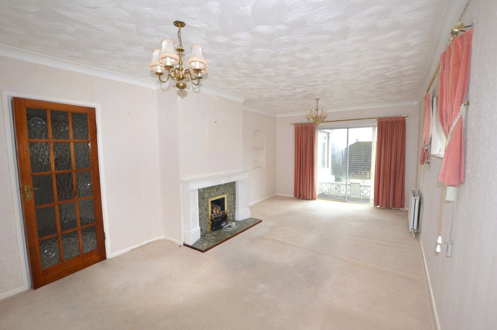 Property photo 2 of 17 Picture No. 23