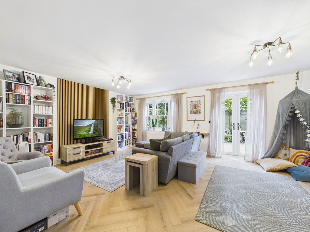 Property photo 3 of 16