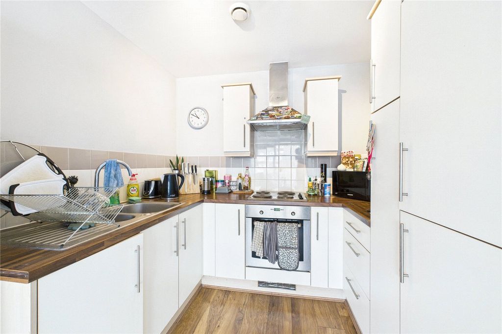 Property photo 3 of 10 Picture No. 04