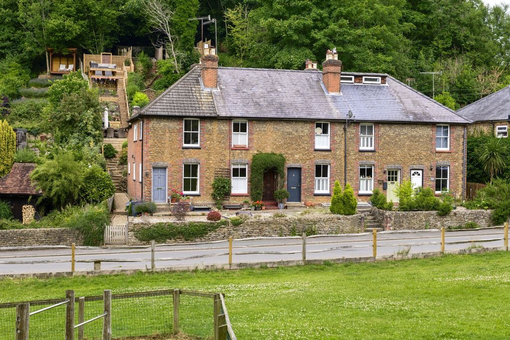 Property photo 1 of 17 Picture No. 02
