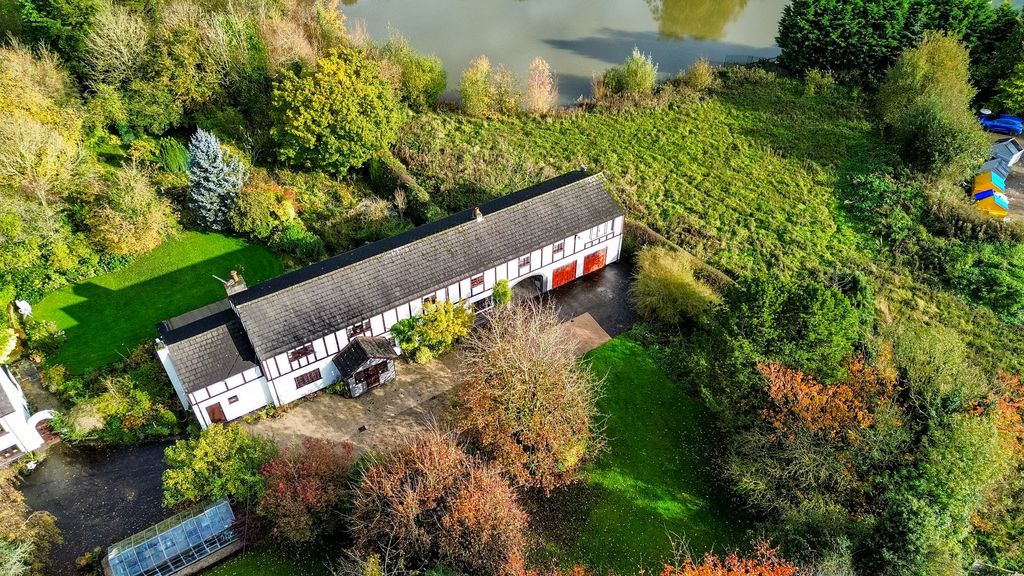 Property photo 1 of 47