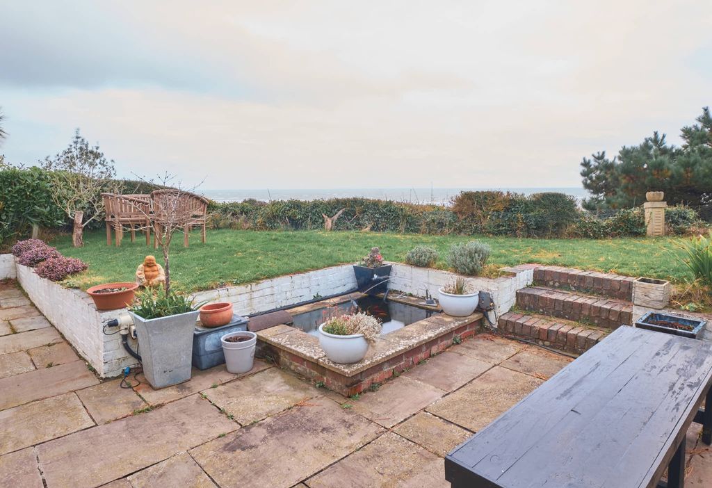 Property photo 2 of 41 4709762