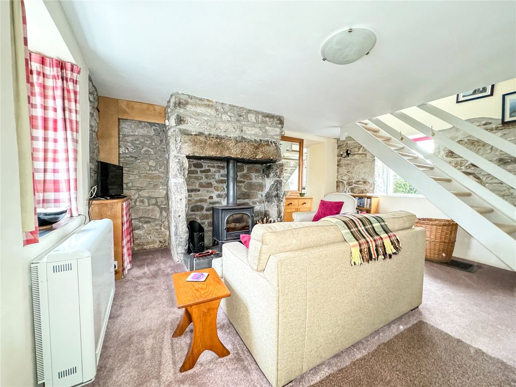 Property photo 2 of 15 Picture No. 04