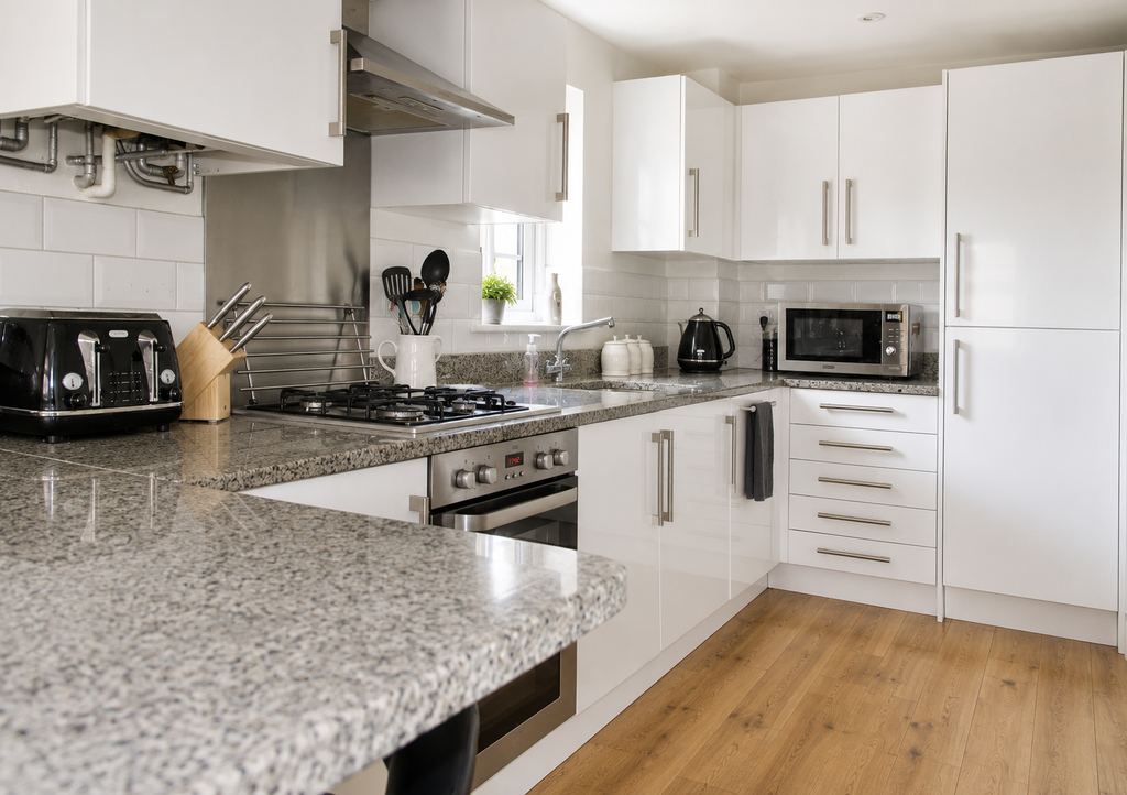 Property photo 2 of 6 Kitchen