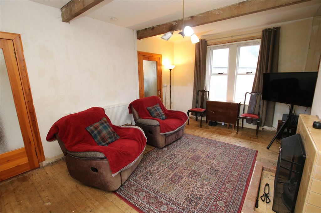 Property photo 2 of 12 Living Room