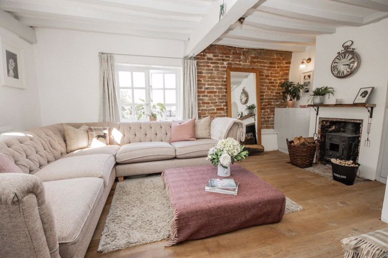 Property photo 3 of 17 Photo 1