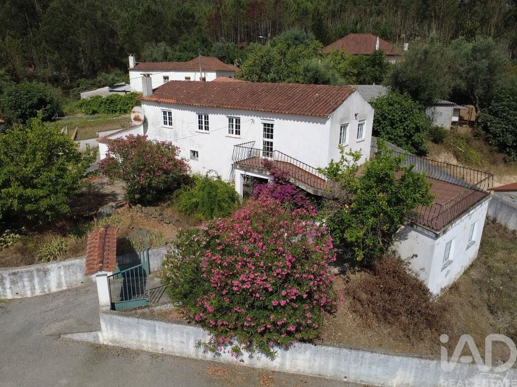 Property photo 1 of 40