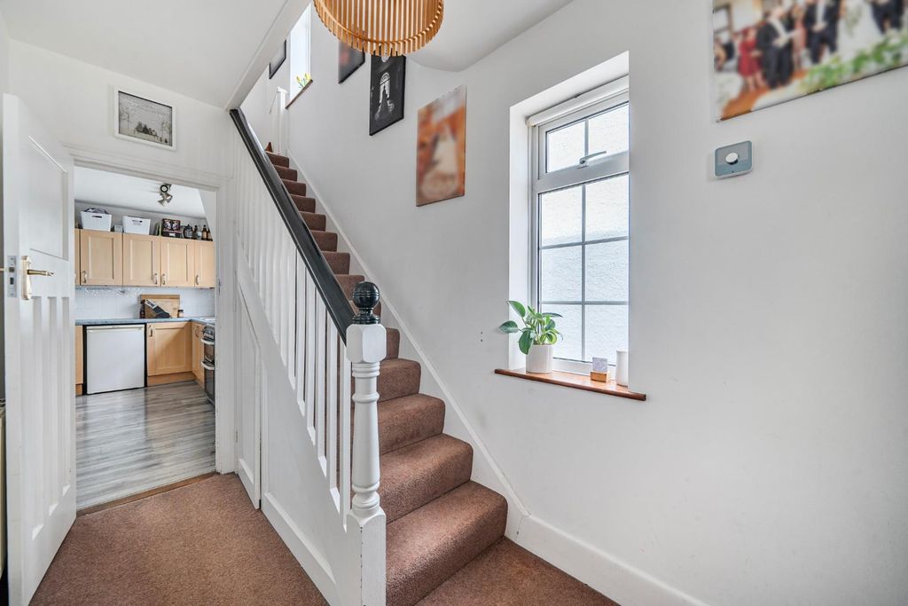 Property photo 3 of 15 1-69Ca97Eb6E75A-1433985-9-69Ca5Cafbe923-1.Jpg