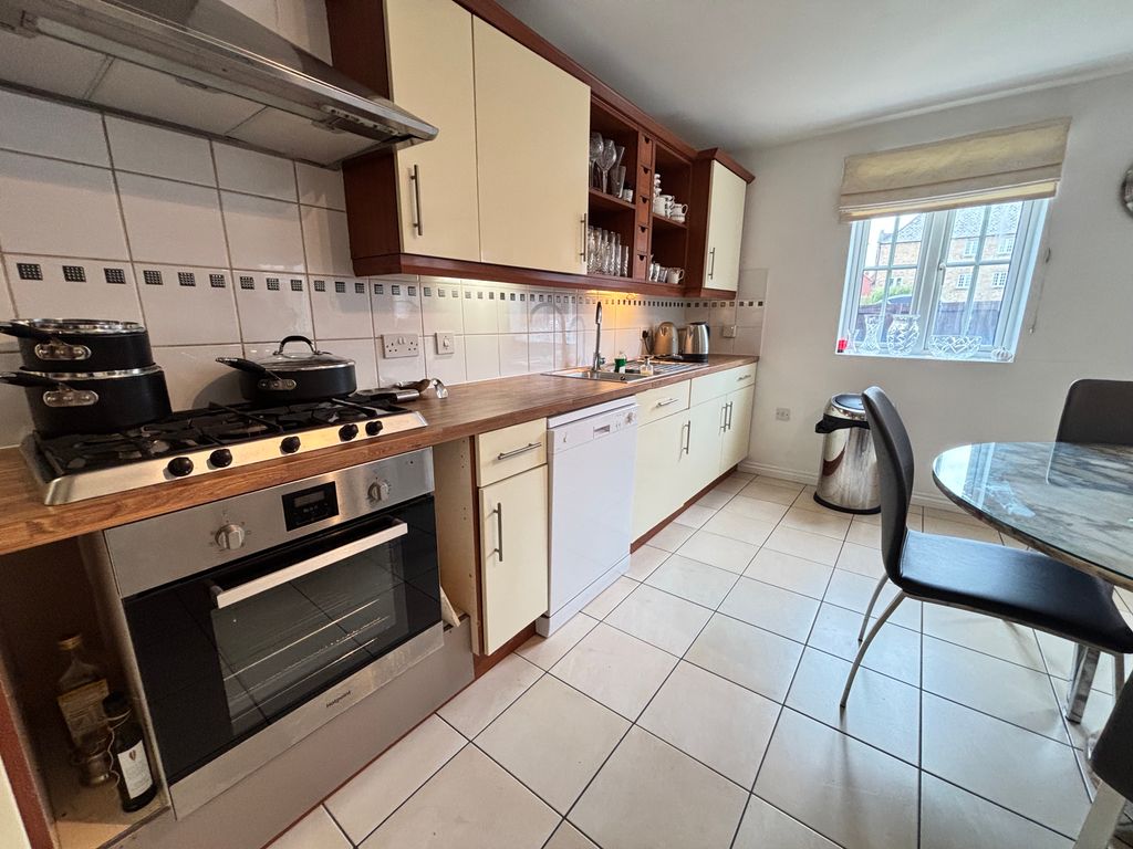 Property photo 3 of 17 Image
