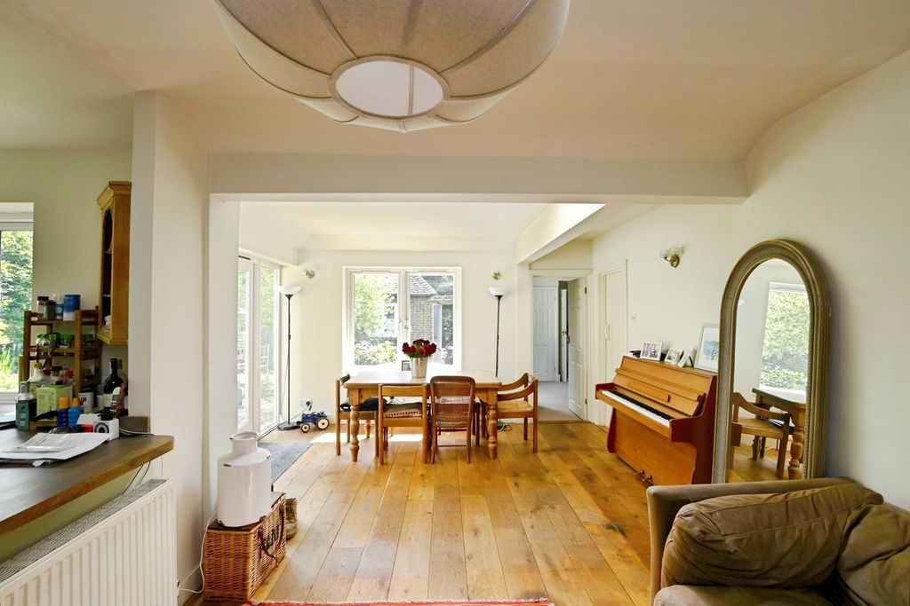 Property photo 3 of 16 Pbox-Img.Jpg