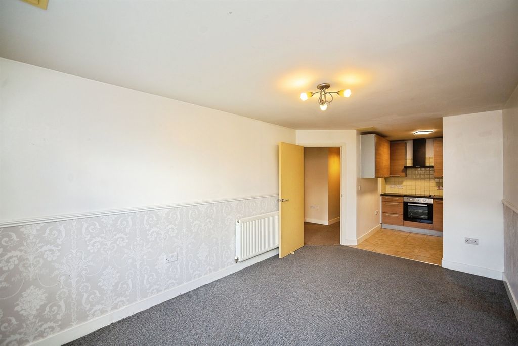 Property photo 3 of 15